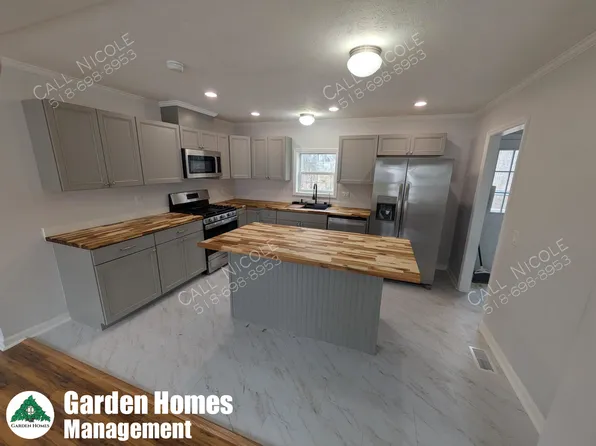1942 Central Ave Trlr 15, Colonie, NY 12205