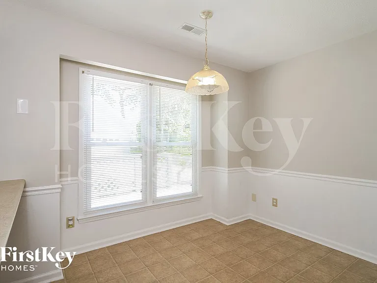 7089 Avenbury Cir — Photo 6