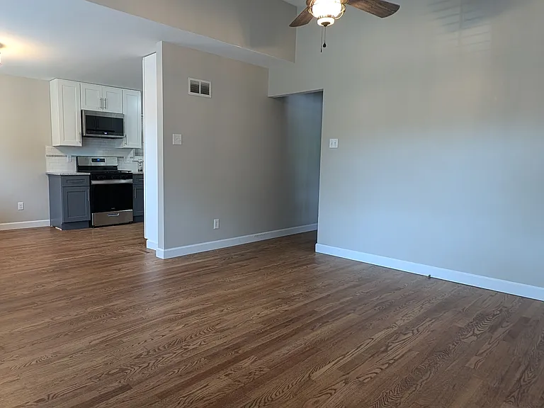 10749 Willinda Dr — Photo 2