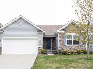 6106 Pebblebrooke Rd, Whitestown, IN 46075