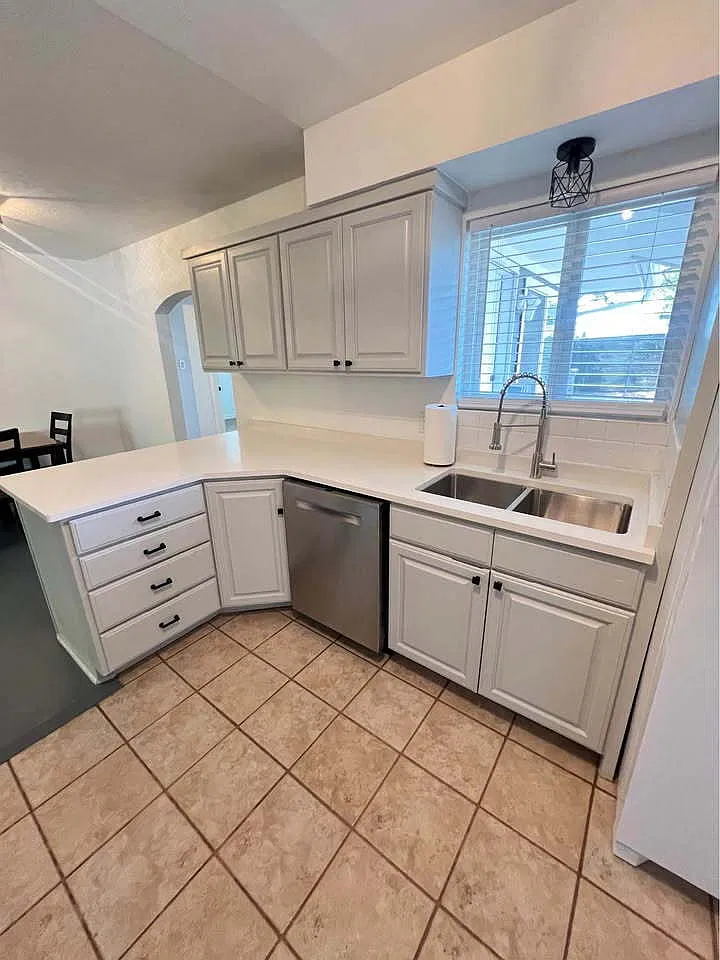 1 bed, 1.0 bath, $650 — Photo 3