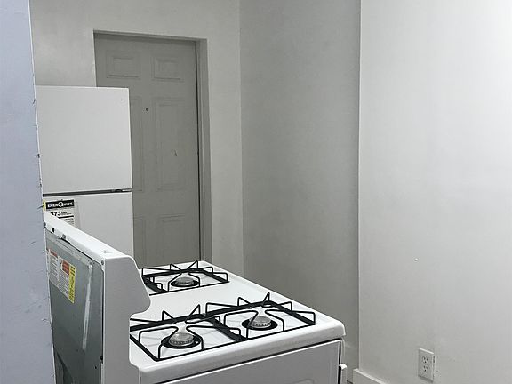 5th image of 7 Cortland Pl #2