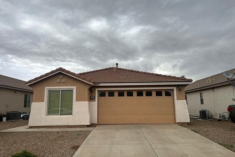 1st image of 173 Balfour Pl