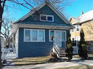 1st image of 824 S 14th Ave