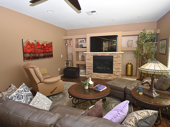 3rd image of 10033 W LAKEVIEW Circle N