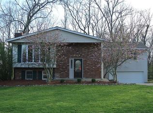 19967 Elm Dr, Lawrenceburg, IN 47025