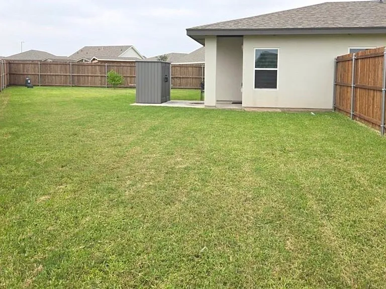 906 S Tecate Dr — Photo 9