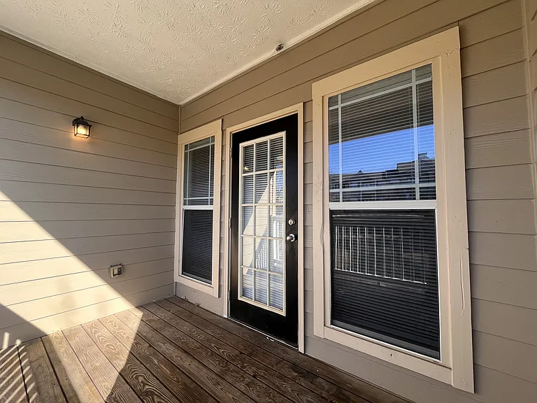 Wesley Kensington Apartments at Stonecrest — Photo 317