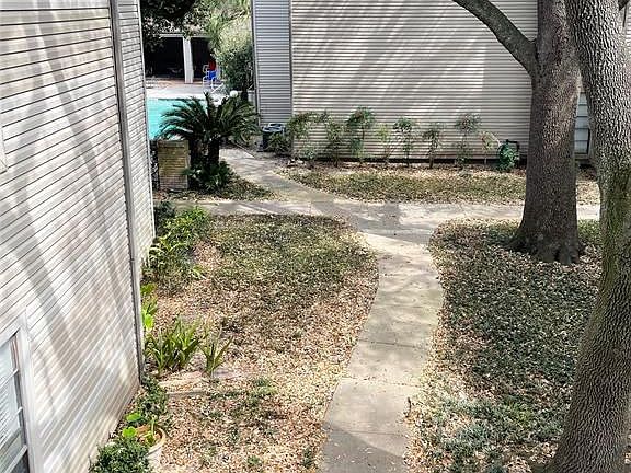 3rd image of 9707 Richmond Ave APT 28