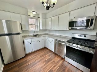 6806 Urbandale Ave, Urbandale, IA 50322