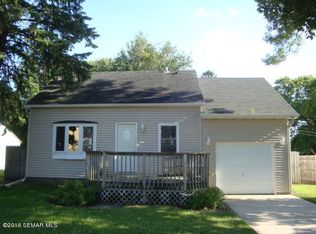 113 1st St SW, Dodge Center, MN 55927