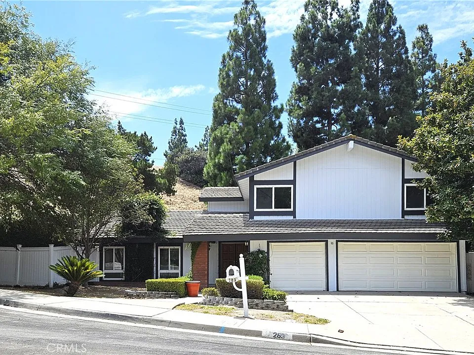 289 S Solomon Dr