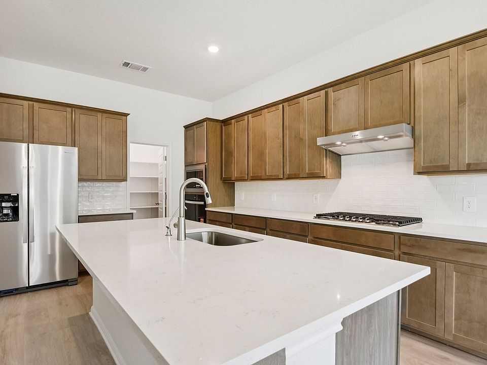 The Republic 575 Floorplan