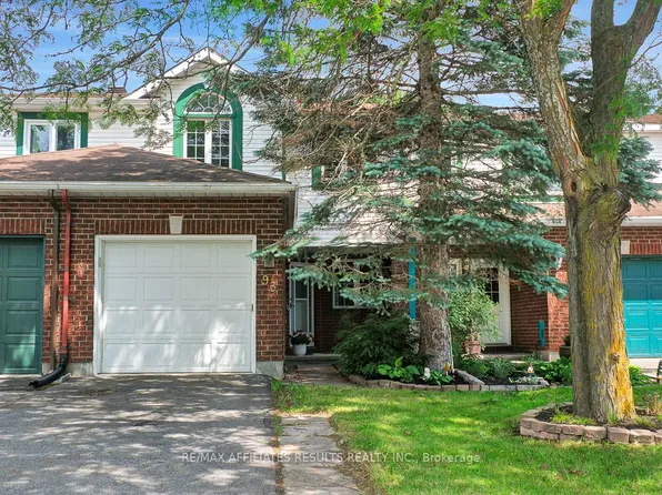 93 Mountshannon Dr, Ottawa, ON K2J 4C2