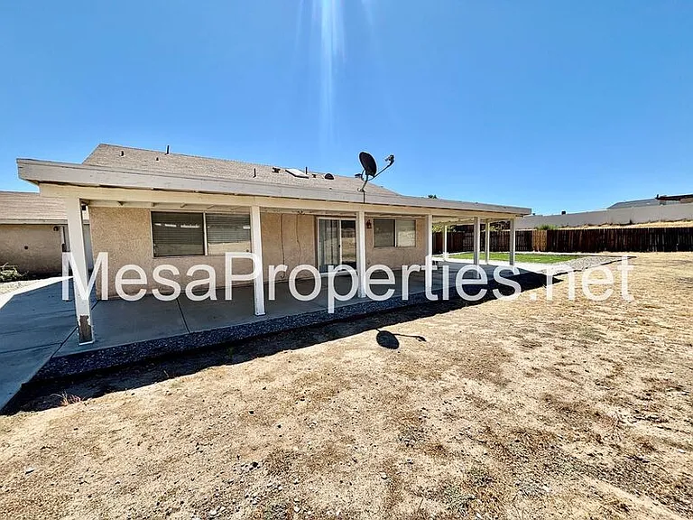 14145 Heritage Ct — Photo 17