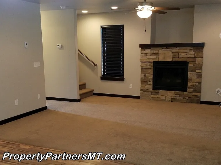 1958 Leeward Ct — Photo 1