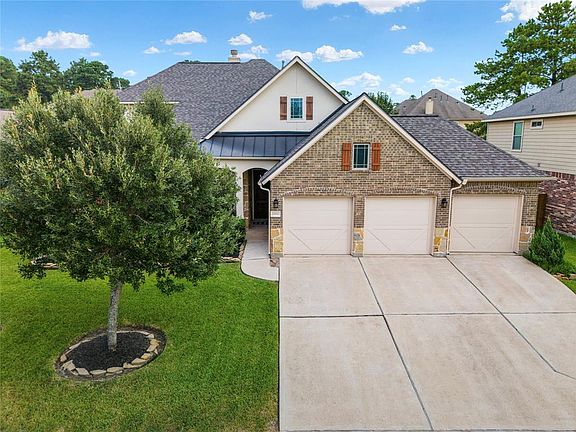 5th image of 15818 Pine Cone Lane