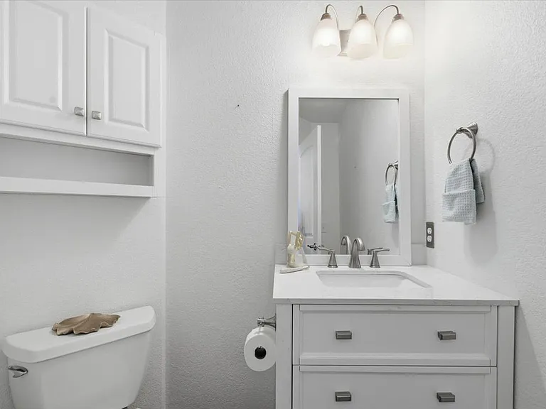 4426 S Tinker Ave — Photo 23
