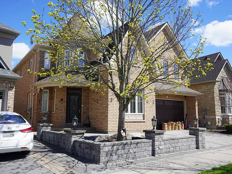151 Gillett Dr — Photo 1