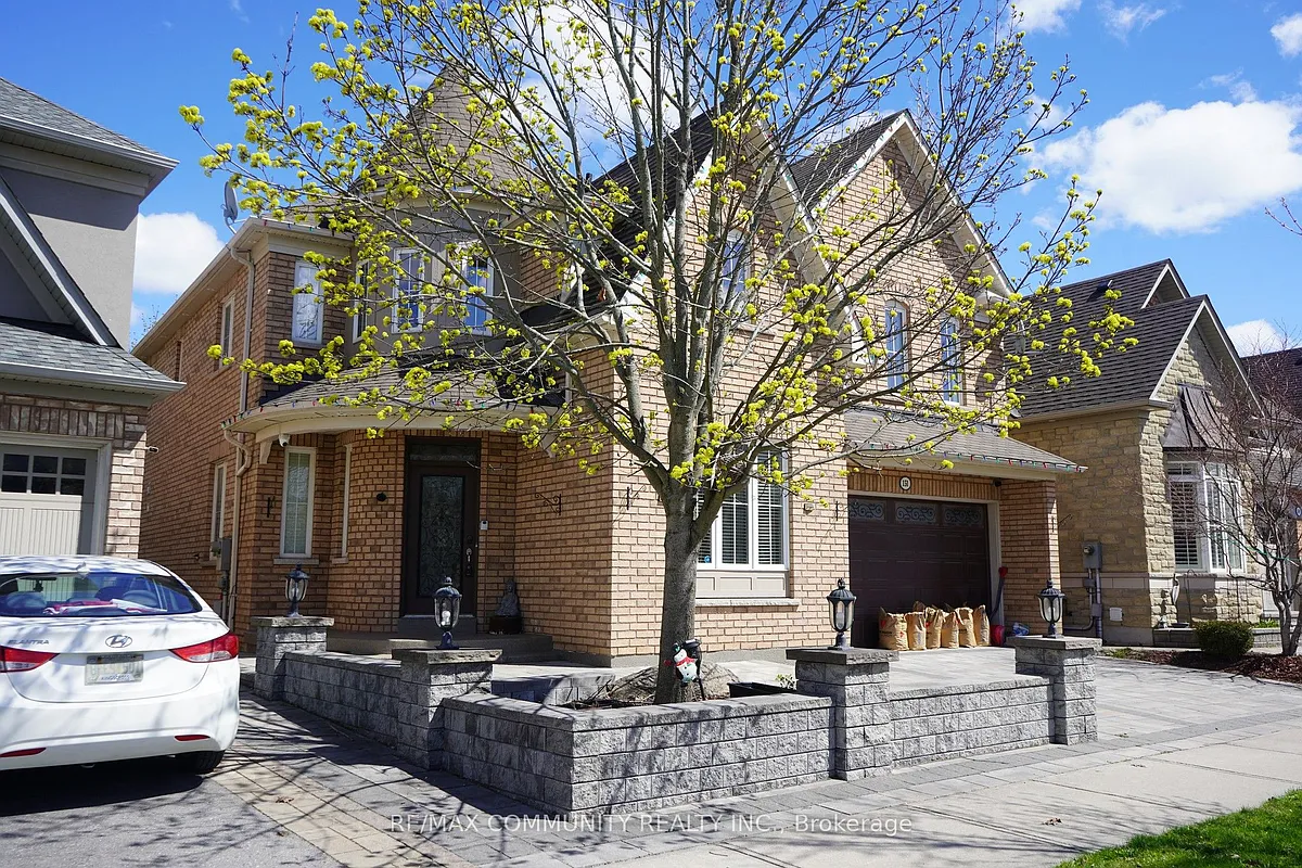 Photo 1 of 30 - 151 Gillett Dr - Ajax, ON Primary Photo - 151 Gillett Dr