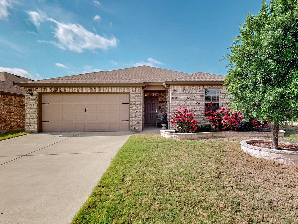 1st image of 512 Bronze Forest Dr