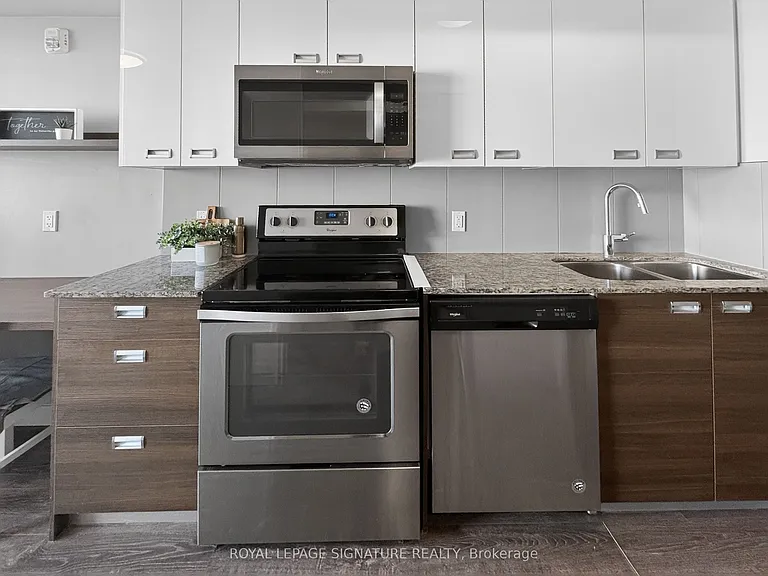 308 Lester St #431 — Photo 16