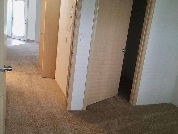 5th image of 1005 SE 136th Ave APT 29