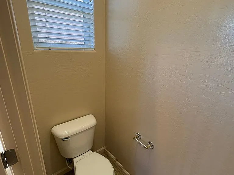 3310 N Tilden Ct — Photo 10