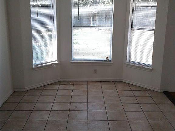 4th image of 210 Quail Crest Dr