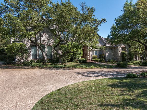 3rd image of 308 Post Oak Way