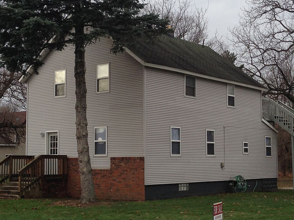 1st image of 304 South Kouts Street