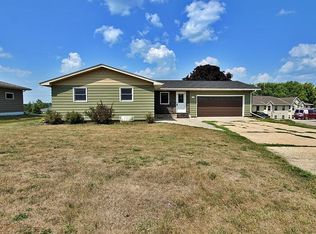 609 Fillmore Ave E, Mabel, MN 55954