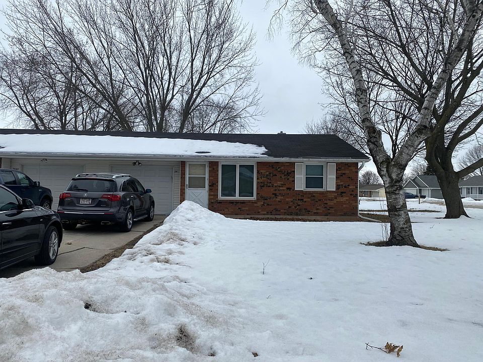 1st image of 2908 Creek Dr