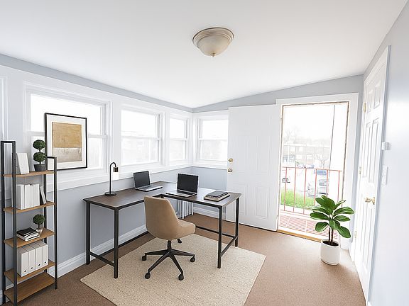 4th image of 1114 Wilcox Ave #2