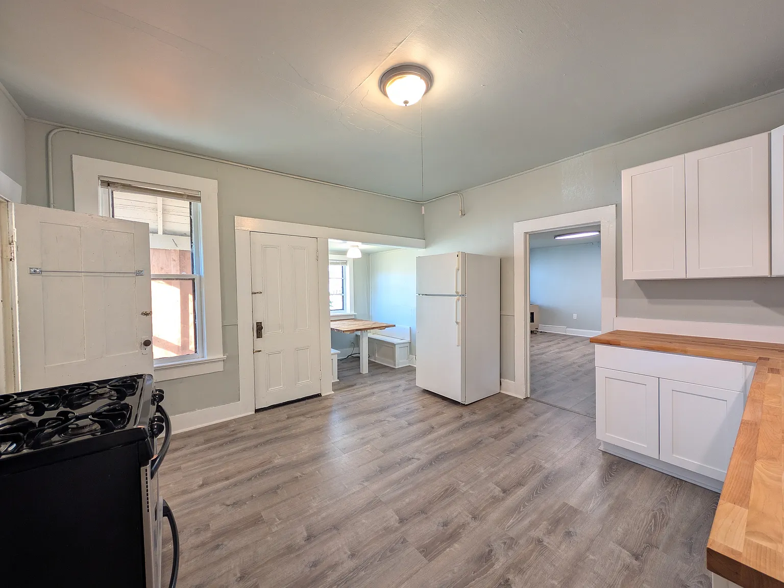 433 & 435 SW 5th - 433 — Photo 3