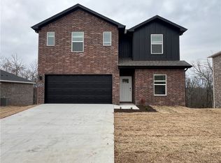 5695 Selah St, Springdale, AR 72764