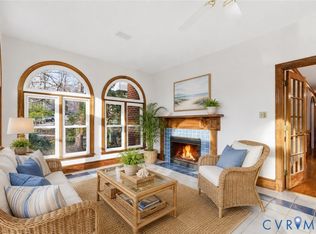 4727 Rieves Pond Dr, Chester, VA 23831