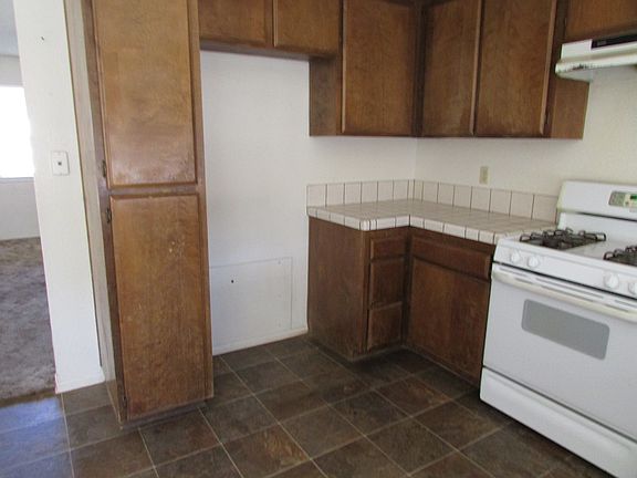 4th image of 7538 Redwood Ave