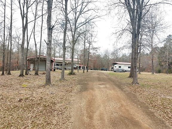 2nd image of 932 Highway 3163
