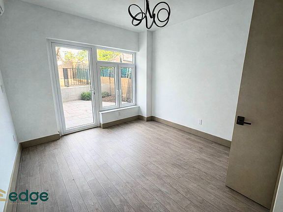 5th image of 419 E 135th St #1B