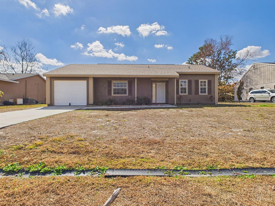 1st image of 240 SE Twig Avenue