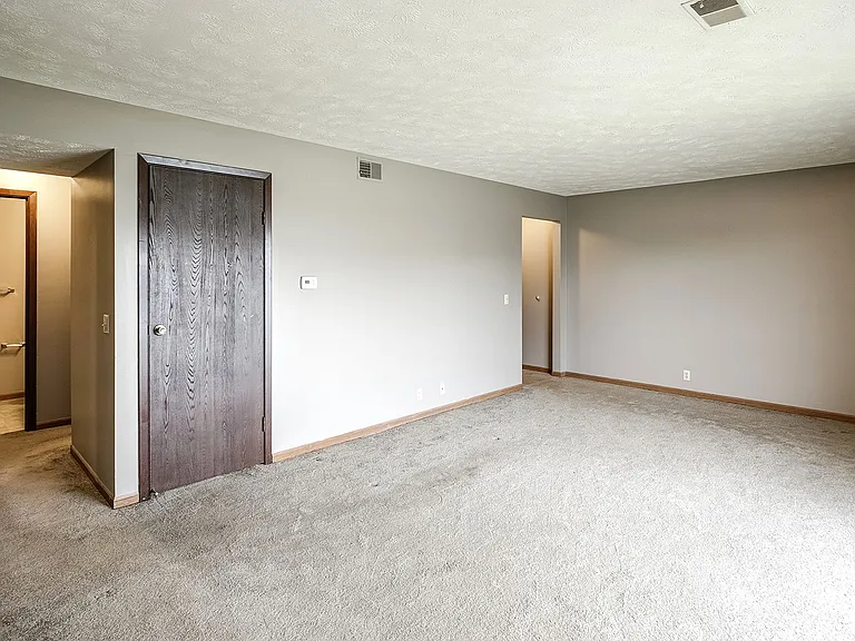 Gold Coast Apartments — Photo 28
