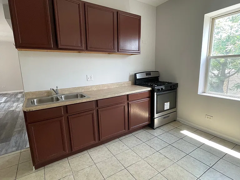 3005 W 19th St #2W — Photo 9