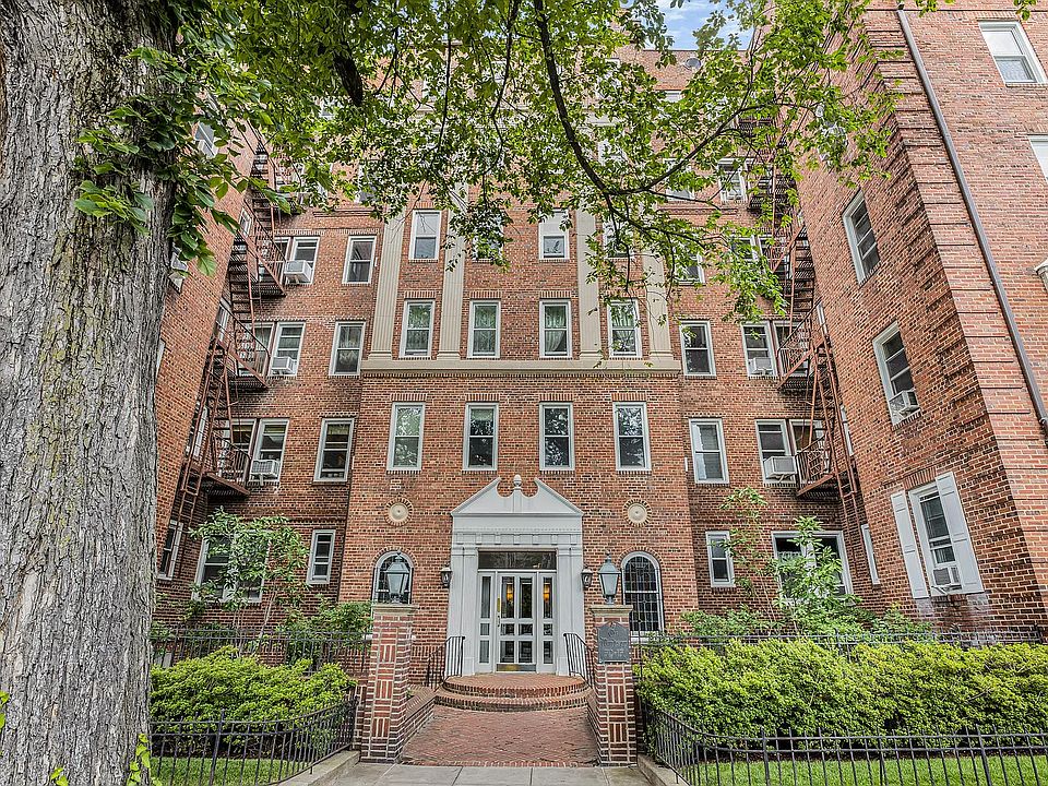 1st image of 7217 34th Ave APT 3
