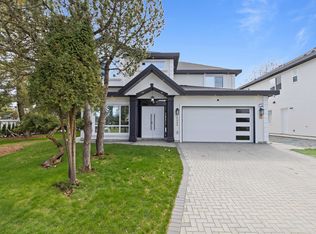 15584 89b Ave, Surrey, BC V3R0R2