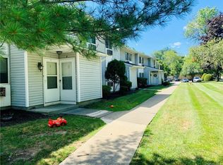 1 Ruth Ct, Middletown, NY 10940