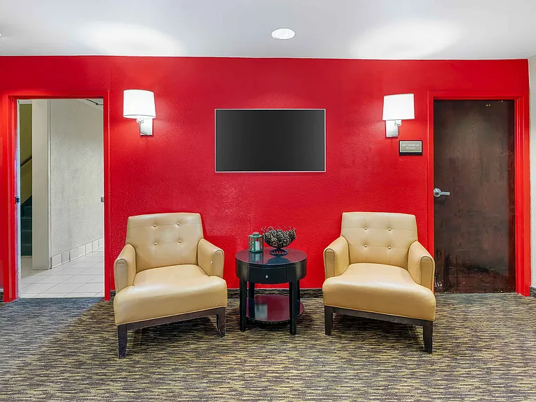 Lobby and Guest Check-in
