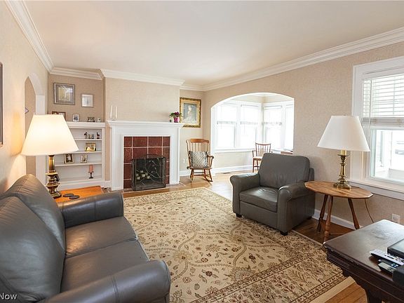 5th image of 4120 W 158th St