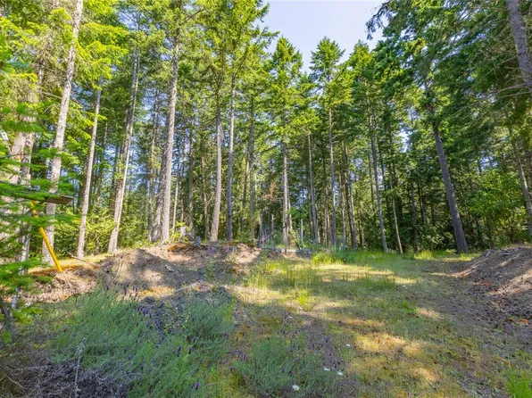 4740 Bosun Way, Southern Gulf Islands, BC V0N 2M2