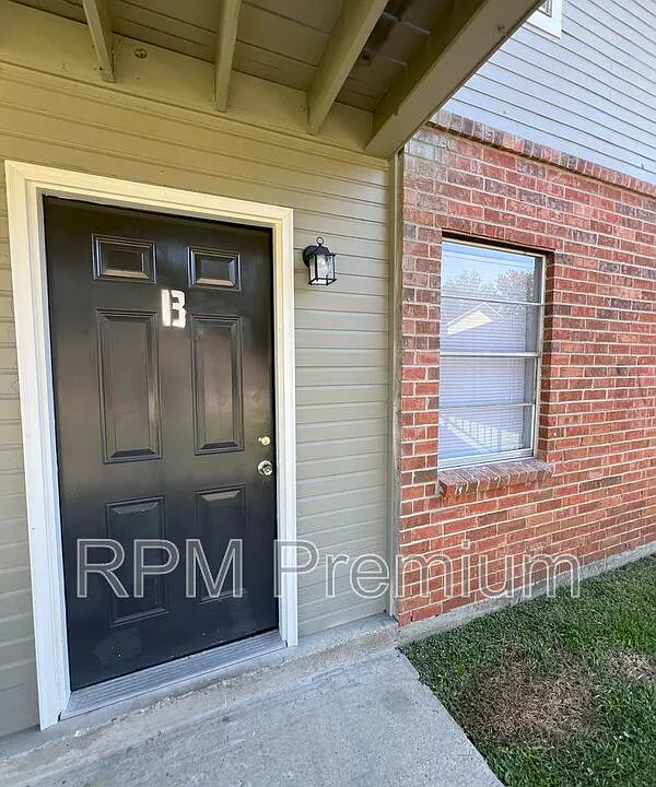 5143 Baker Blvd #B